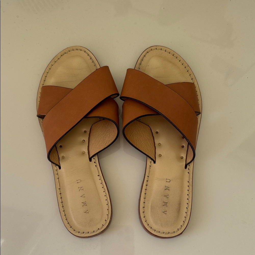 Vero Cuoio Brown Slide Sandals